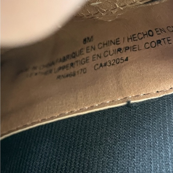 Urban Outfitters Posey Gumsole Black Booties Size 8 - Picture 8 of 13